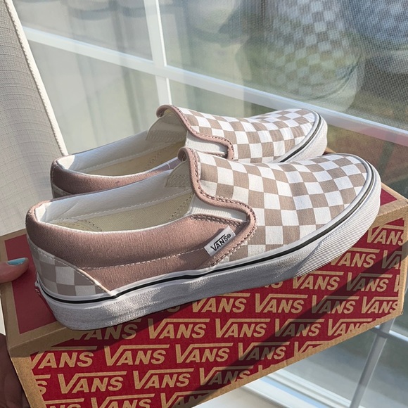 Vans Shoes - Vans New With Box size 7